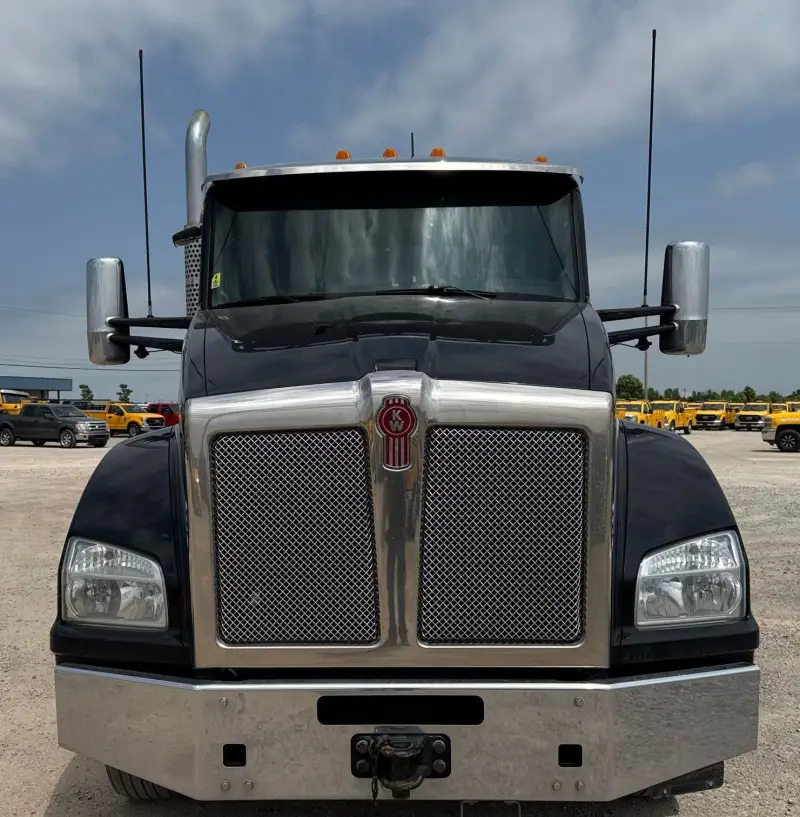2020 Kenworth T880 photo 2