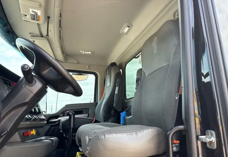 2020 Kenworth T880 photo 29