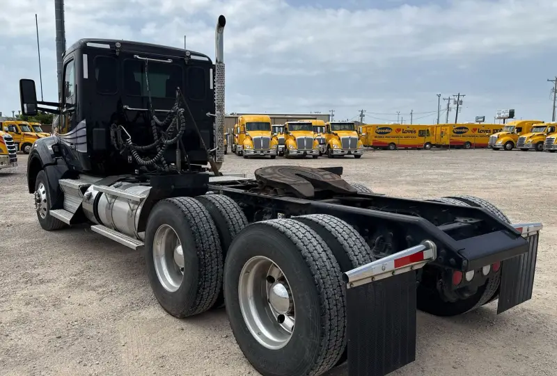 2020 Kenworth T880 photo 7