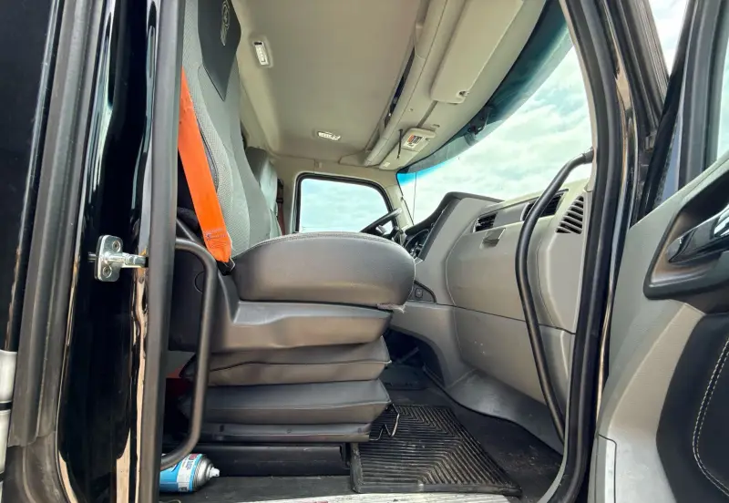 2020 Kenworth T880 photo 46