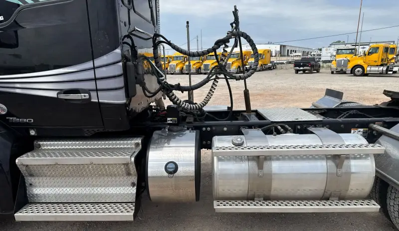 2020 Kenworth T880 photo 10