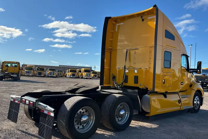 2022 Kenworth T680 photo 5