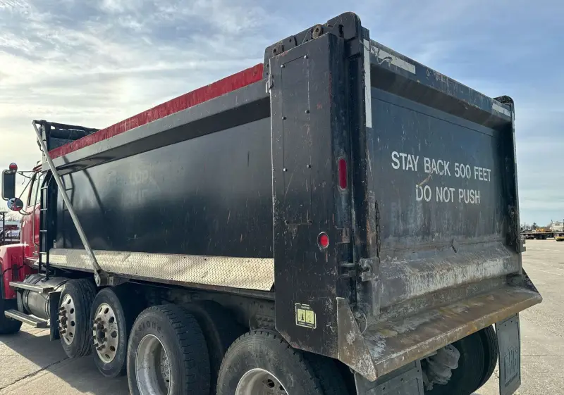 2016 Western Star 4700SF photo 19