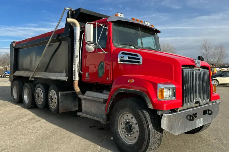 2016 Western Star 4700SF photo 3