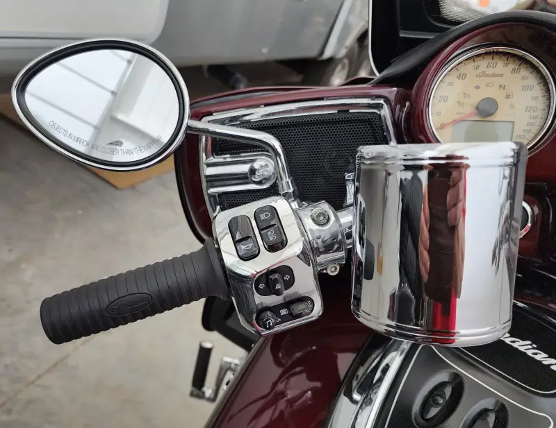 2021 Indian Roadmaster photo 11