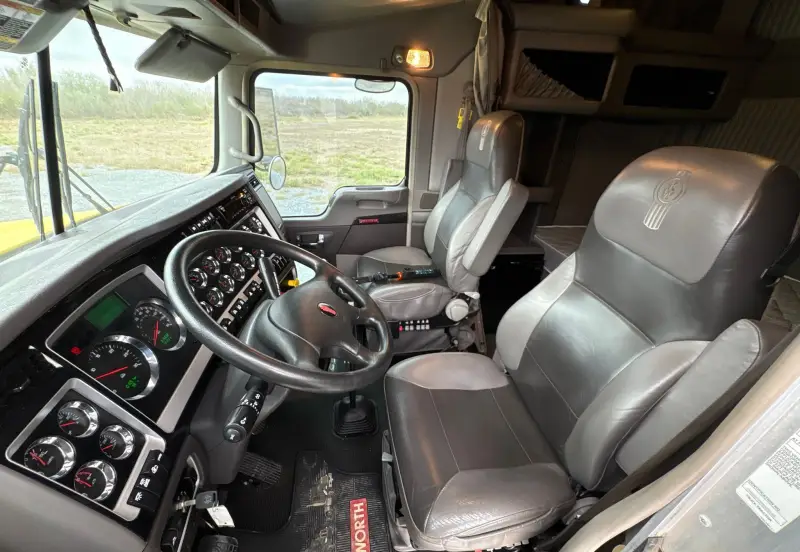2021 Kenworth W900 photo 46