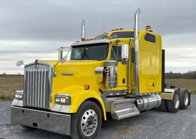 2021 Kenworth W900