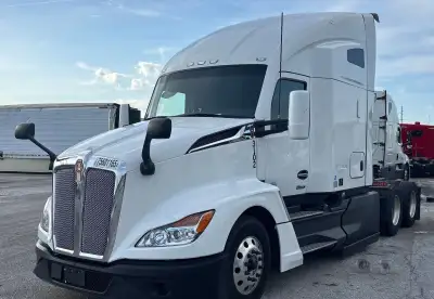2024 Kenworth T680
