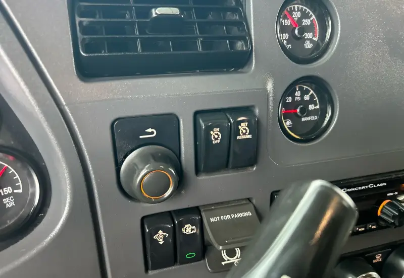 2019 Peterbilt 579 photo 36
