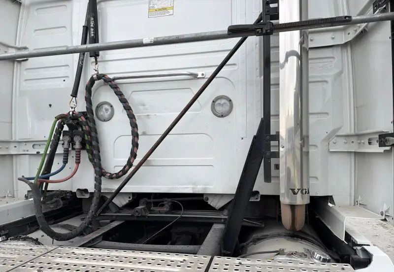 2023 Volvo VNL 860 photo 15