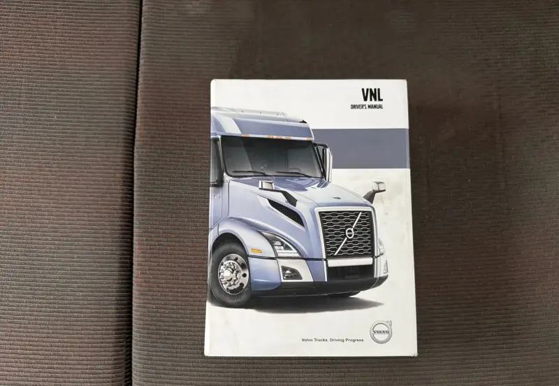 2023 Volvo VNL 860 photo 66