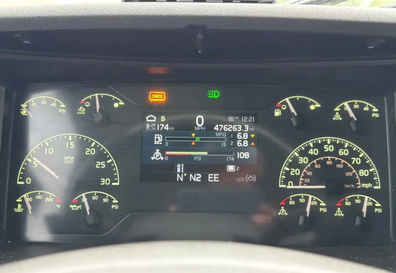 2023 Volvo VNL 860 photo 44