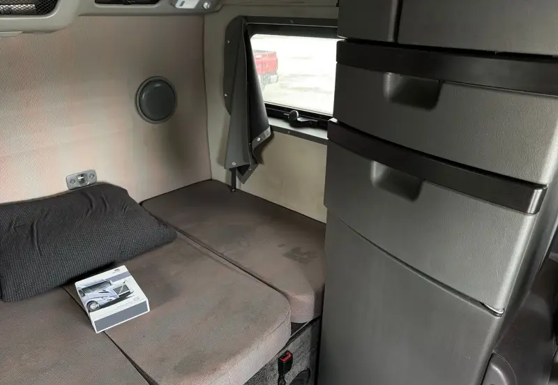 2023 Volvo VNL 860 photo 64