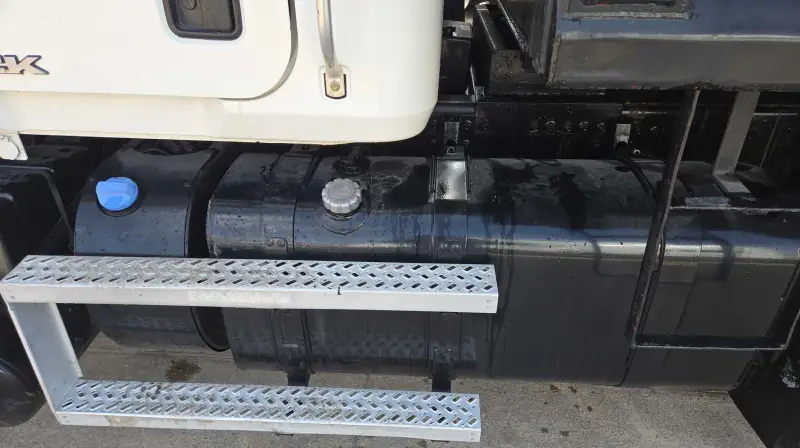 2013 Mack Granite GU713 photo 20